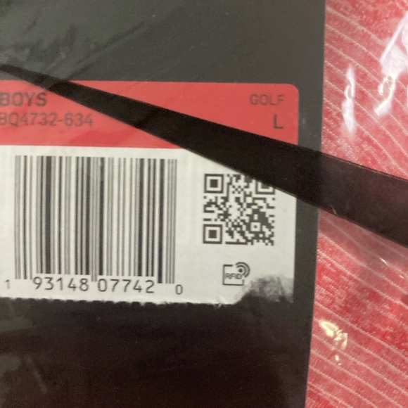 Nike boys shirt - Picture 3 of 8